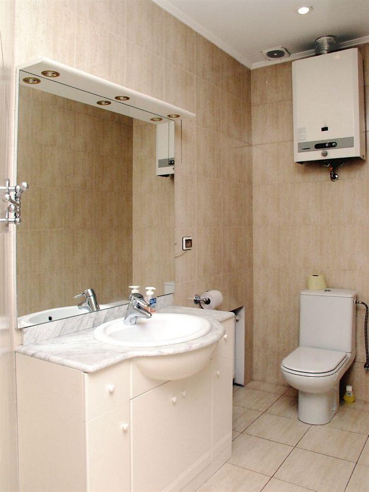 Hôtel Pecherskie Lipki à Kiev Extérieur photo